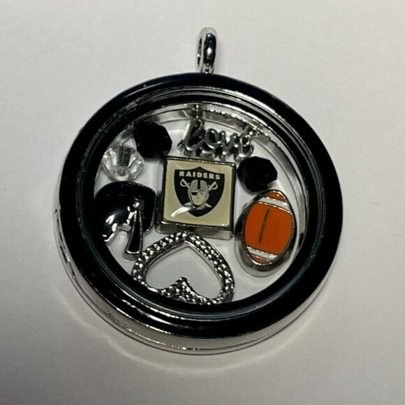 Las Vegas Raiders NFL Memory Charm Locket w/ 22 IN chain NEW - Picture 2 of 4